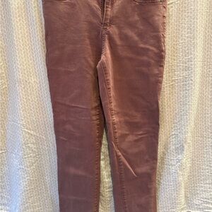 Women's Straight Leg Pants in Mauve